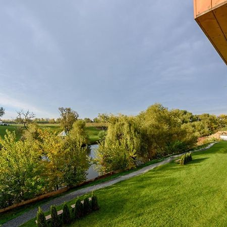 Il Lago - Sunrise - Cozy Luxurious Smart Home By The Lake Voluntari Екстериор снимка